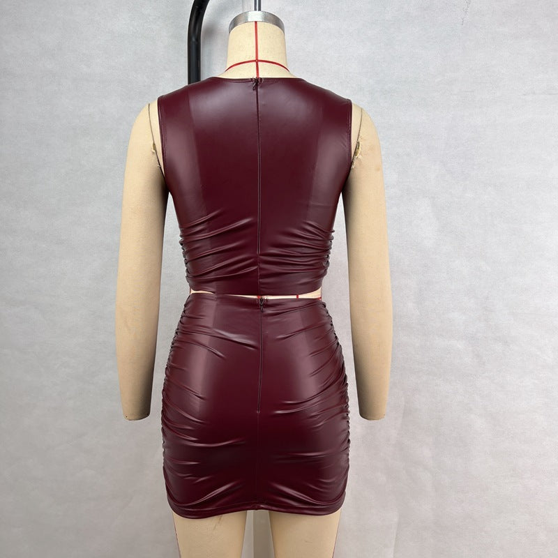 PU Leather Sleeveless Midriff-baring Pleated Skirt Suit