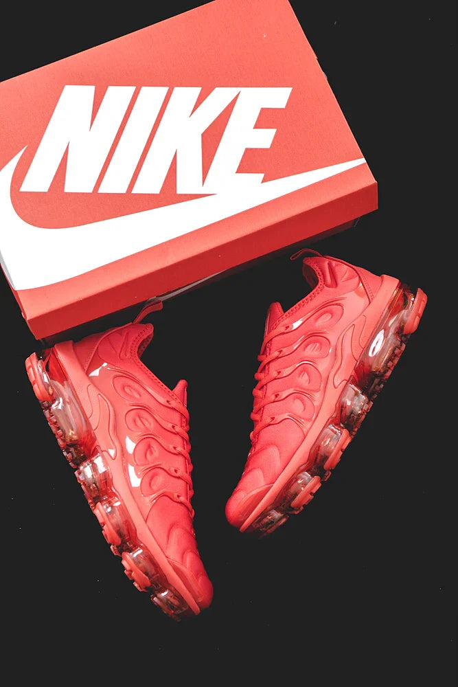 Nike Air Vapormax Plus Men and Women Trainers Running Shoes Flyknit Sneakers Breathable Nike Sneakers